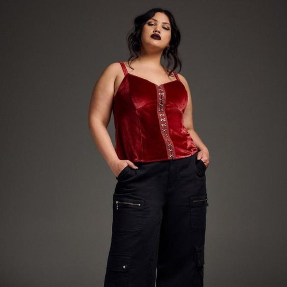 Torrid Nightfall Velvet Hook & Eye Cami, Rhubarb